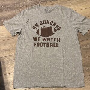 Men’s Gray Football Graphic T-Shirt size large
